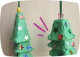 Árvore de Natal feita com caixa de ovos 